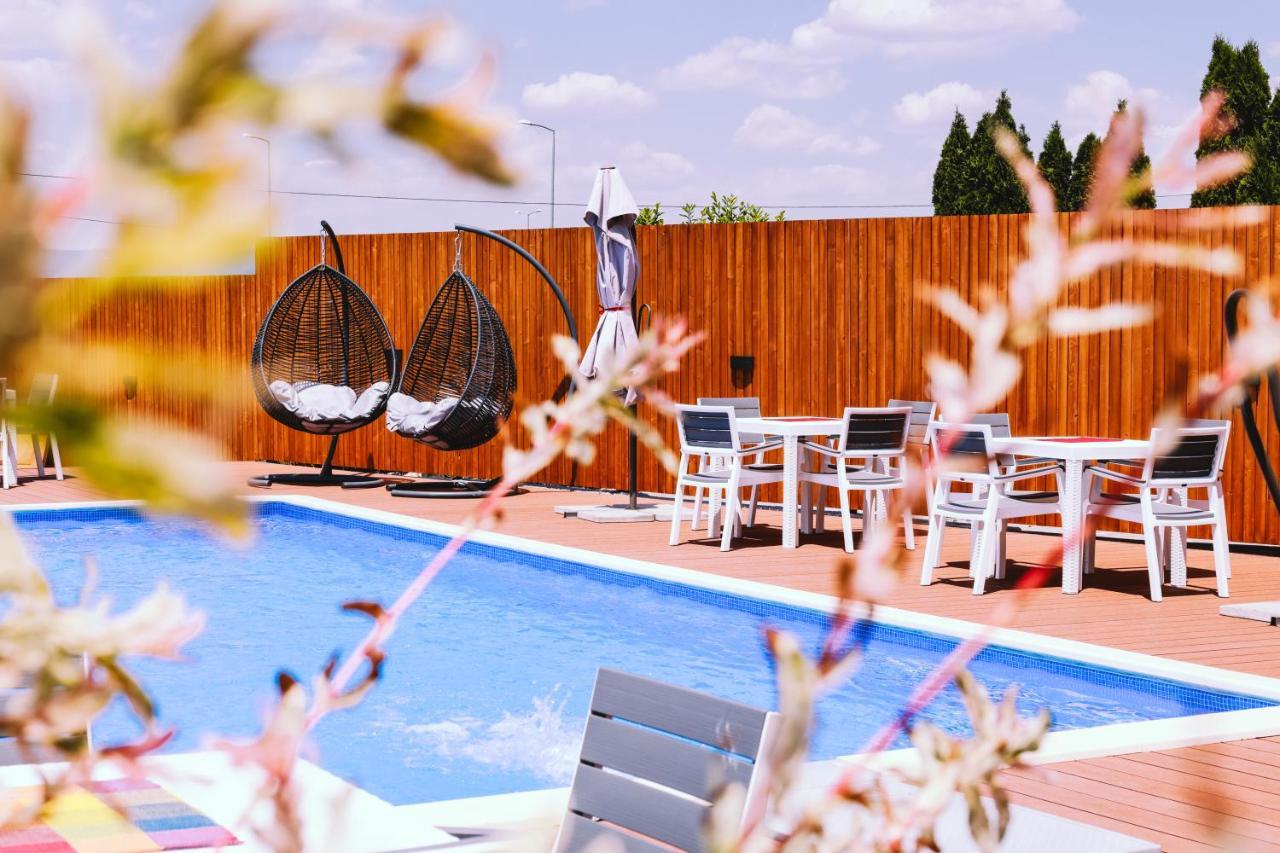 Nafron Hotel بريزرن المظهر الخارجي الصورة