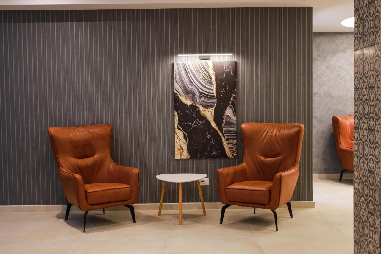 Nafron Hotel بريزرن المظهر الخارجي الصورة