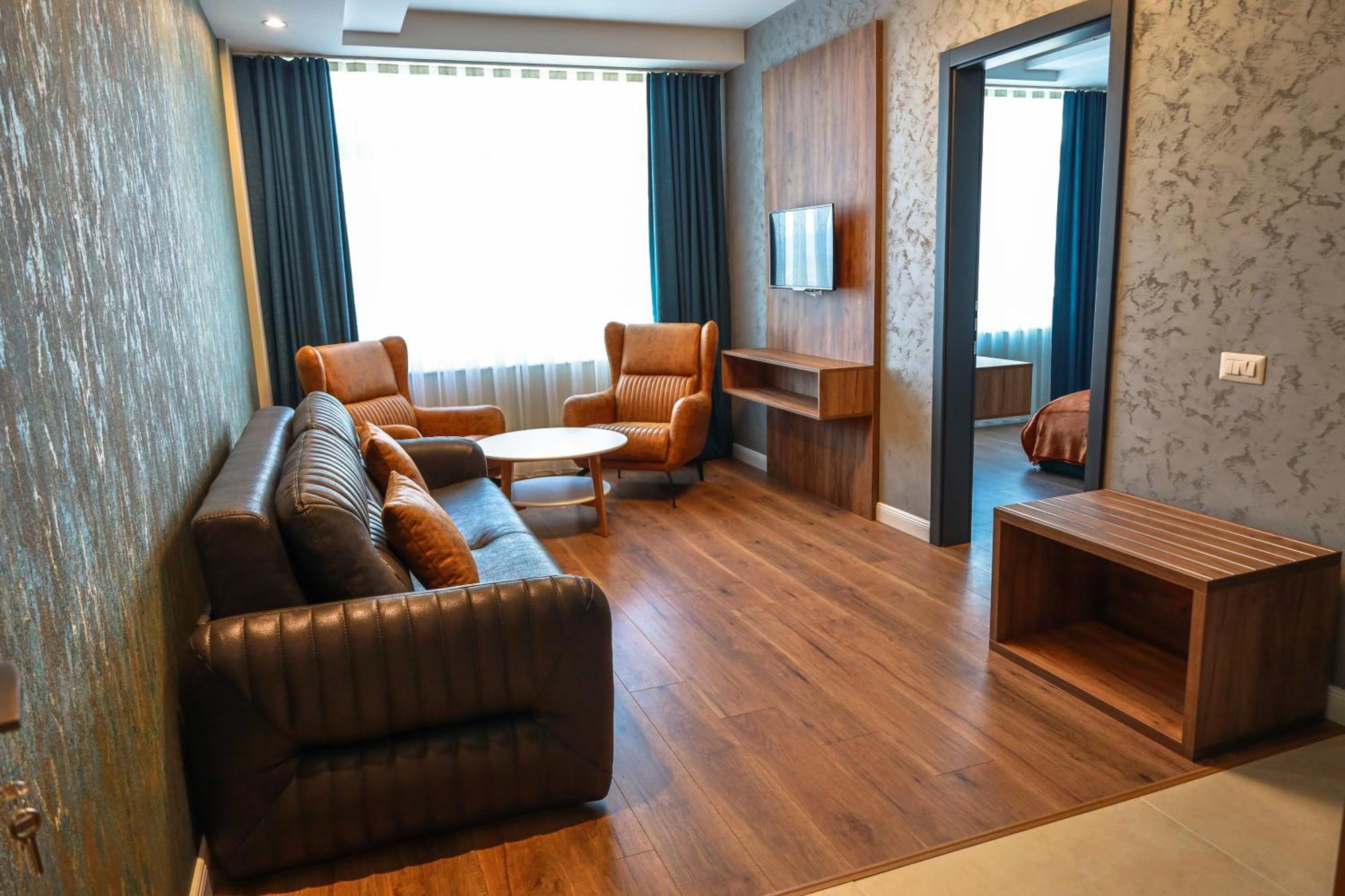 Nafron Hotel بريزرن المظهر الخارجي الصورة