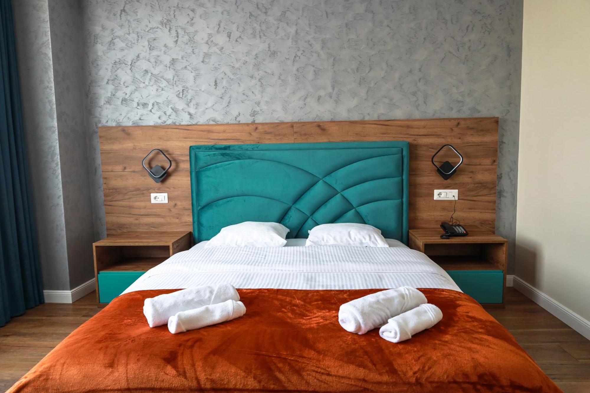 Nafron Hotel بريزرن المظهر الخارجي الصورة