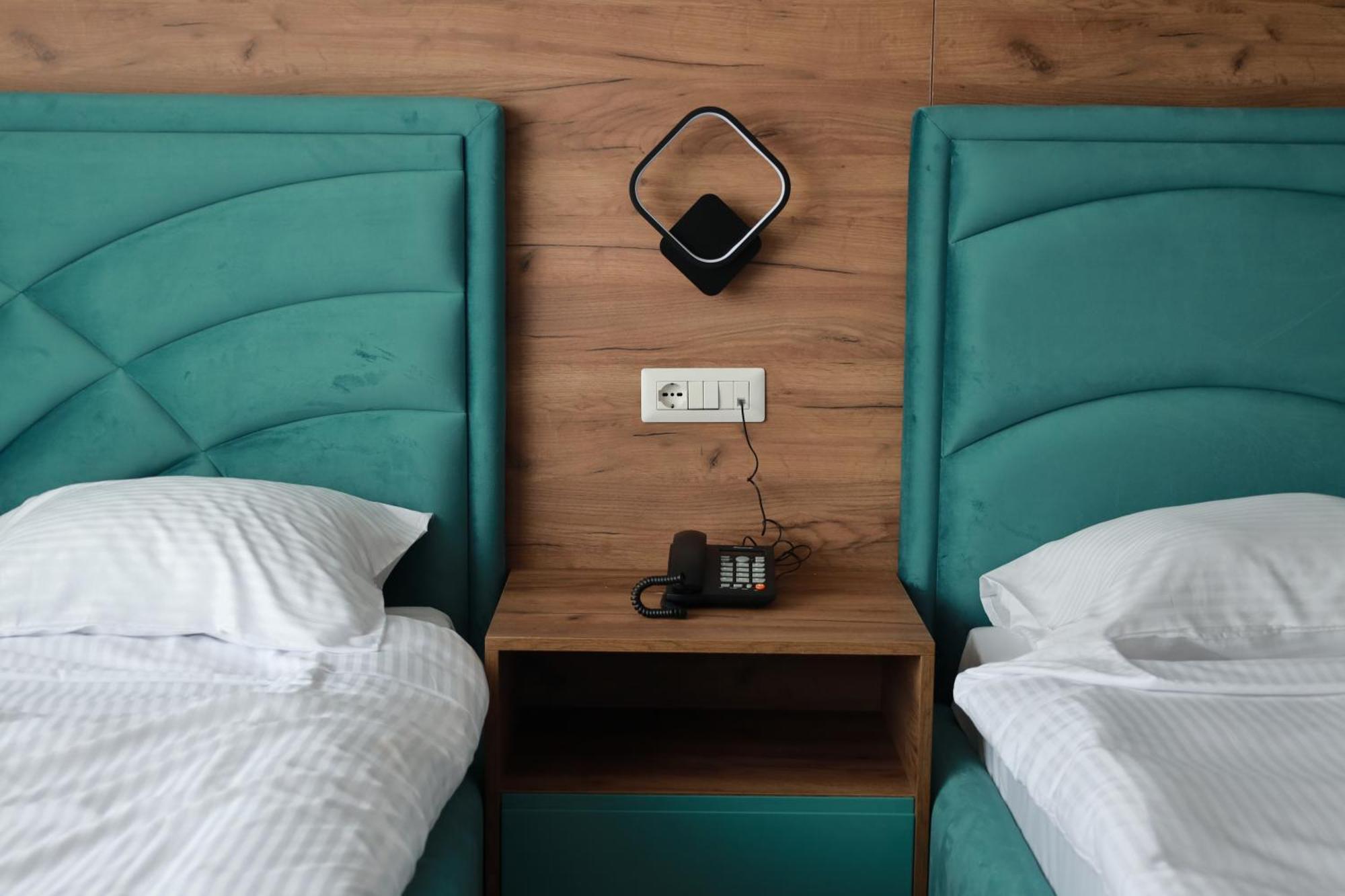 Nafron Hotel بريزرن المظهر الخارجي الصورة