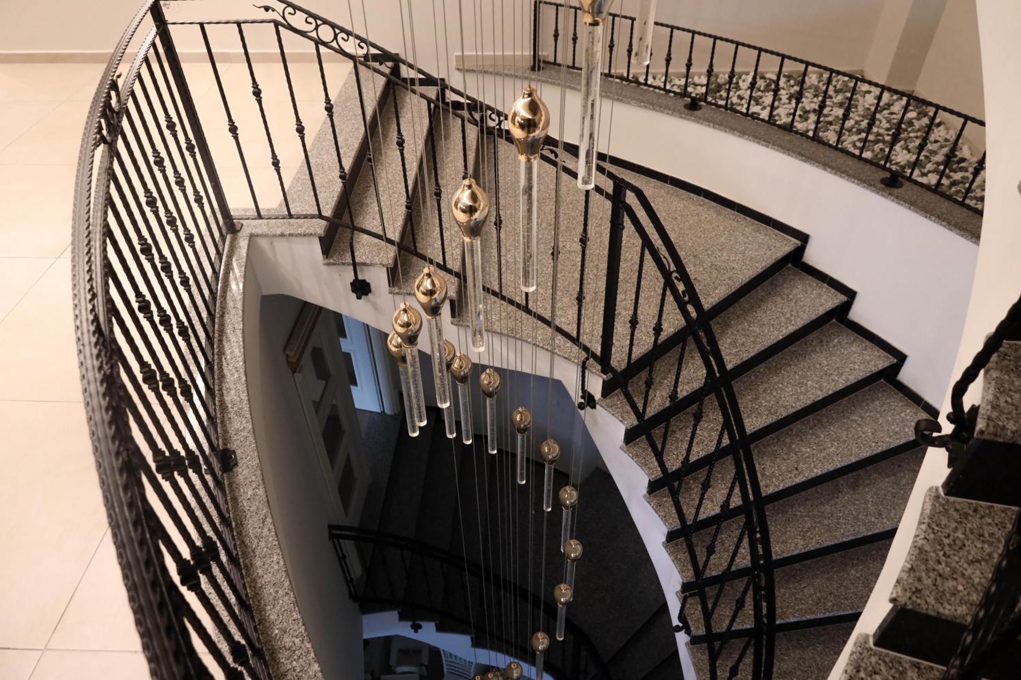 Nafron Hotel بريزرن المظهر الخارجي الصورة