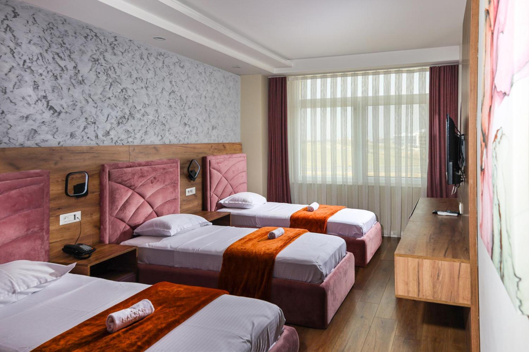 Nafron Hotel بريزرن المظهر الخارجي الصورة
